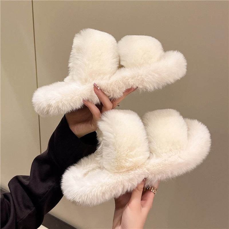 Isis™ | Fluffy Pantoffel Slippers