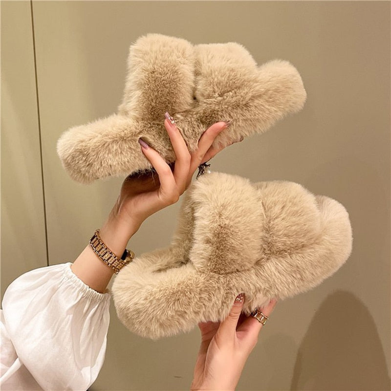 Isis™ | Fluffy Pantoffel Slippers